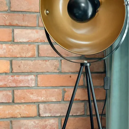 Kwiatowa Modern In The Center Of By Renters Apartmán *