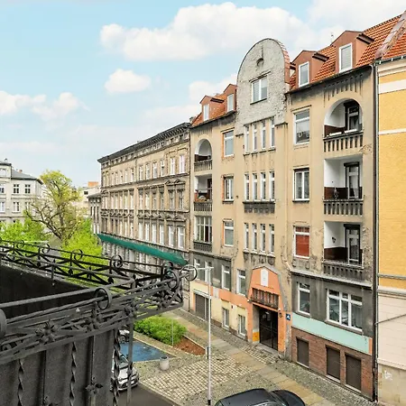 Kwiatowa Modern In The Center Of By Renters Apartmán *